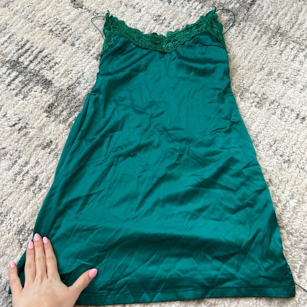 Beginning Boutique Green Mini Dress with Spaghetti Straps